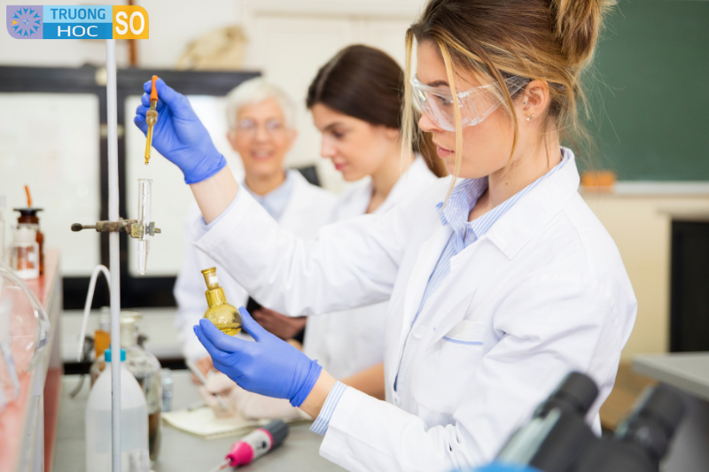 Ngành Hóa học - 7440112